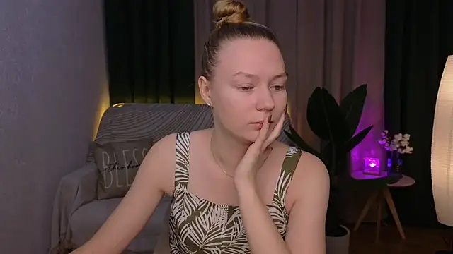 CarolynCohen   online show from 2, 12, 2024