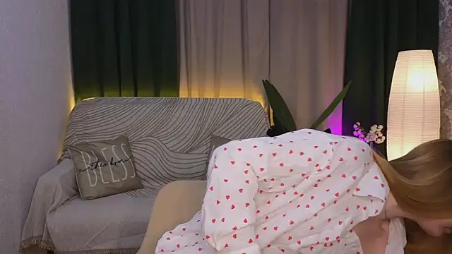 CarolynCohen   online show from 12, 1, 2025