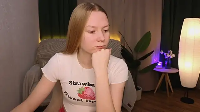 CarolynCohen   online show from 28, 1, 2025