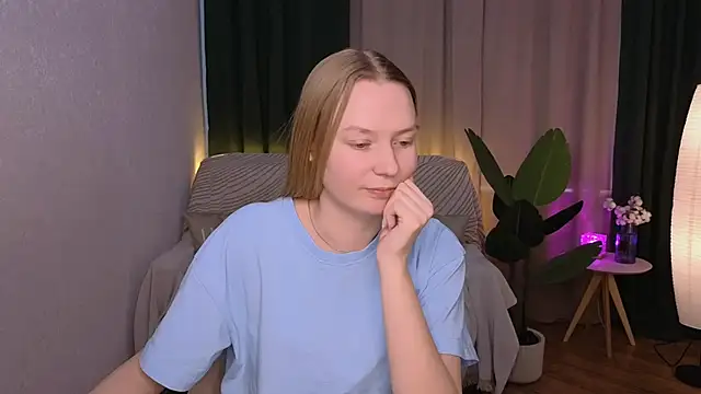 CarolynCohen   online show from 12, 2, 2025