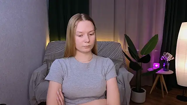 CarolynCohen   online show from 18, 2, 2025