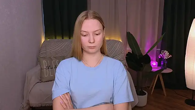 CarolynCohen   online show from 23, 2, 2025