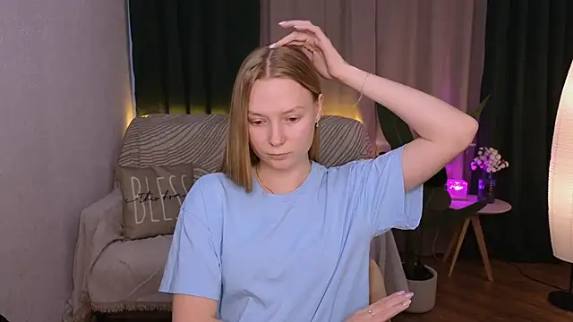 CarolynCohen   online show from 23, 2, 2025