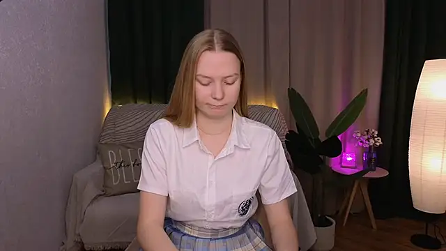 CarolynCohen   online show from 27, 2, 2025