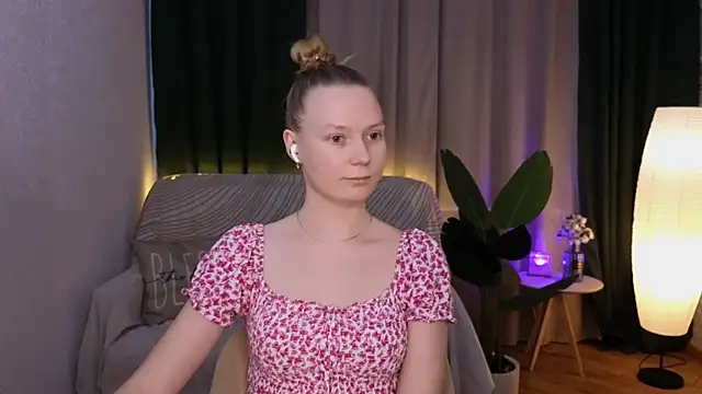 CarolynCohen   online show from 4, 3, 2025