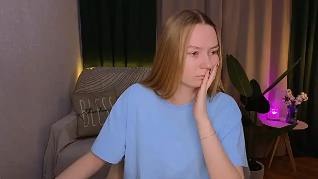 CarolynCohen   online show from 9, 3, 2025