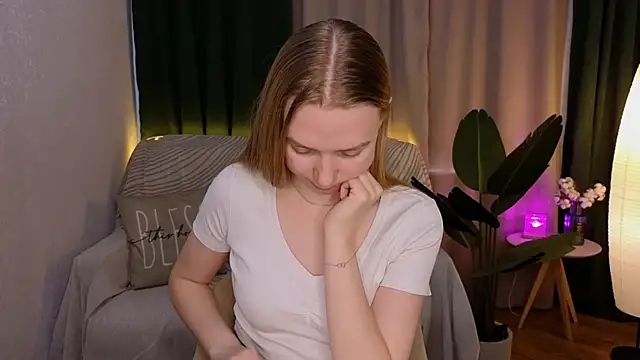 CarolynCohen   online show from 10, 3, 2025