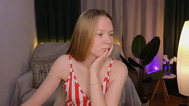 CarolynCohen   online show from 17, 3, 2025