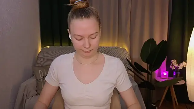 CarolynCohen   online show from 22, 3, 2025