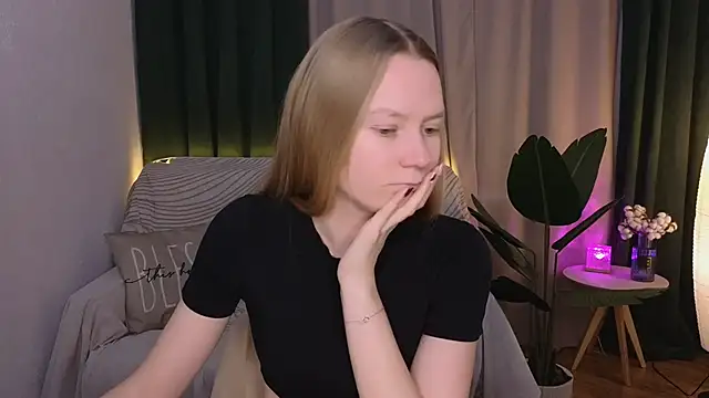 CarolynCohen   online show from 23, 3, 2025