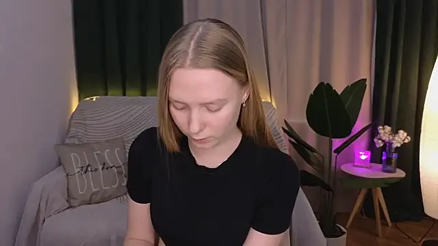 CarolynCohen   online show from 23, 3, 2025