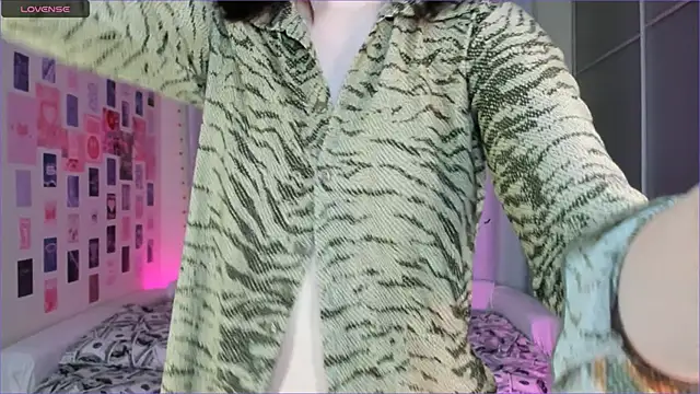 Vanessa Verona online show from 22, 12, 2025