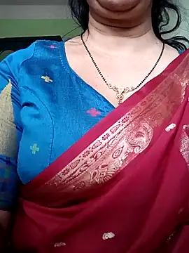 Snapshot of Rosy-B chatting on 14, 12, 2024 Rosy-B online show from 14, 12, 2024