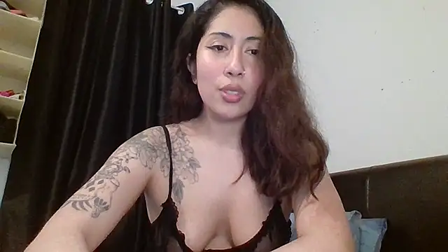 LorenaAnderson online show from 21, 2, 2025