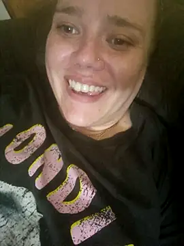 Snapshot of Off_the_Lesh chatting on 22, 11, 2025 Off the Lesh online show from 22, 11, 2025