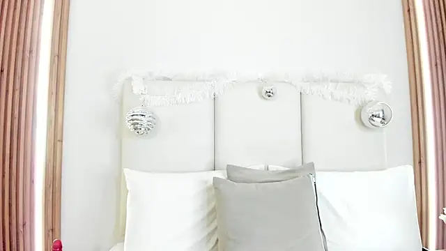 DulceColeman online show from 19, 12, 2025