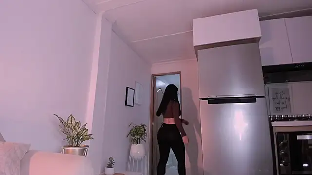 DannaHyde online show from 17, 2, 2025