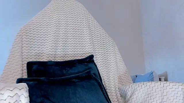 Britney Ross online show from 22, 3, 2025