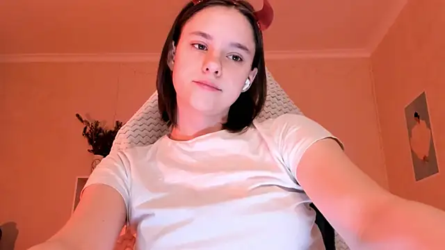 Britney Ross online show from 6, 3, 2026