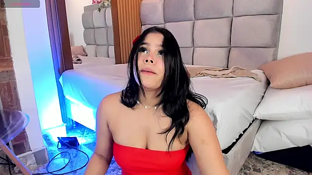 Natasha  Sccott online show from 9, 9, 2025