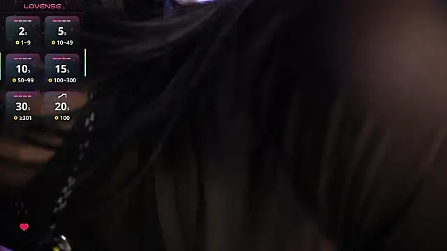 Natasha  Sccott online show from 1, 2, 2026