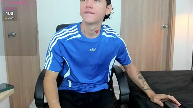 Snapshot of badboy_one_ chatting on 22, 3, 2025 badboy one online show from 22, 3, 2025