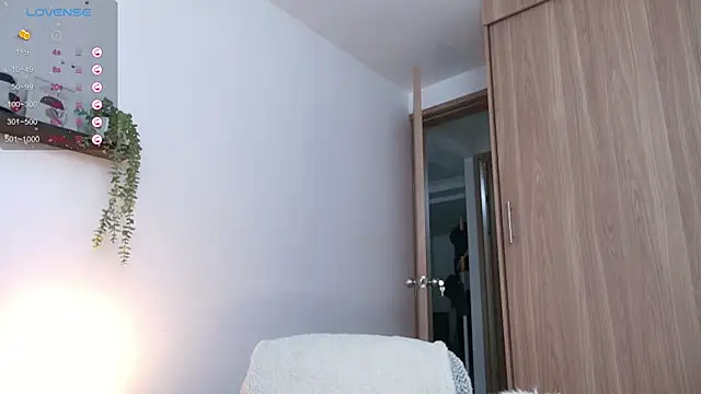 Snapshot of badboy_one_ chatting on 2, 10, 2025 badboy one online show from 2, 10, 2025