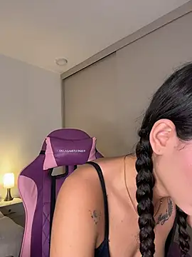 Hips hannah online show from 19, 10, 2025