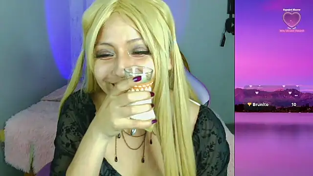 PurpleHaze17 online show from 5, 12, 2024