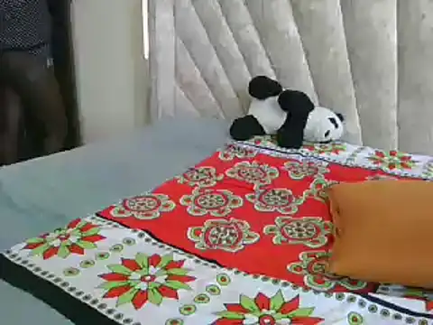 Sexy Villagegal online show from 23, 9, 2025