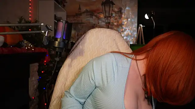 Chriss Fox online show from 6, 2, 2025