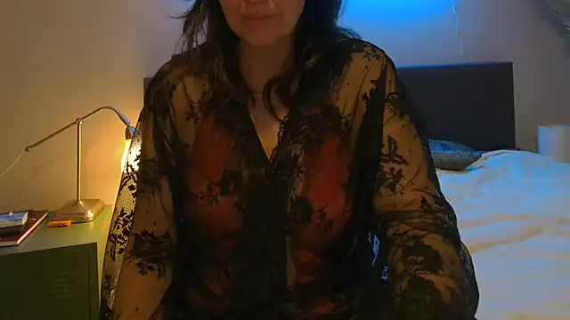 Ella Next Door online show from 9, 2, 2025