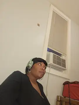 AllLeggs online show from 9, 6, 2026