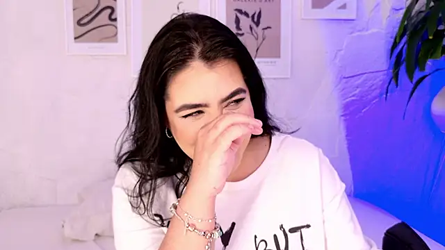 Snapshot of Harmonybabe_ chatting on 1, 11, 2025 Harmonybabe online show from 1, 11, 2025