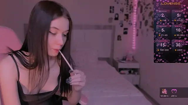 CoddleWeeper  online show from 16, 12, 2024