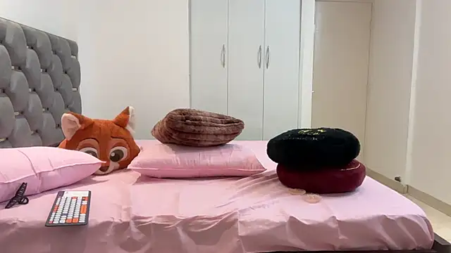 Unique-Beauty online show from 4, 6, 2026
