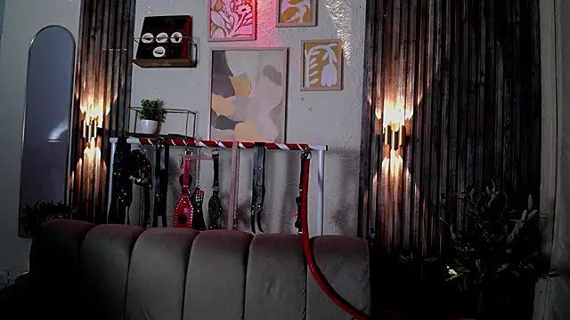 Naty slavedoll online show from 21, 5, 2026