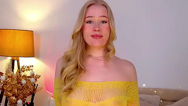 JuliaJaee online show from 9, 1, 2025
