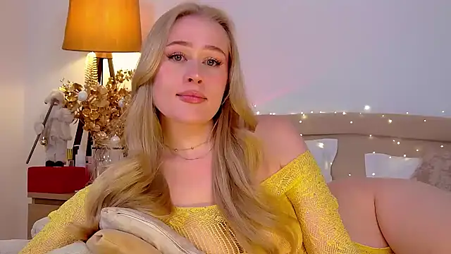 JuliaJaee online show from 13, 1, 2025