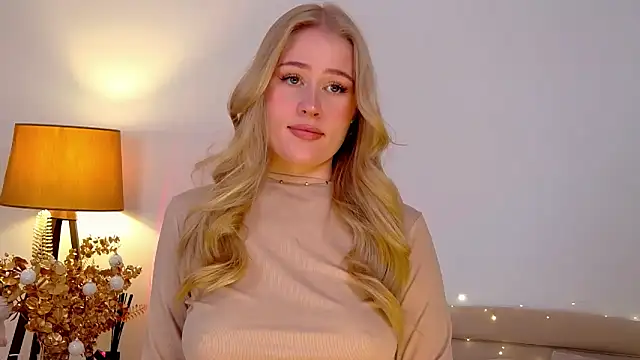 JuliaJaee online show from 13, 1, 2025