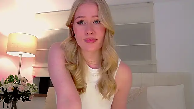 JuliaJaee online show from 27, 10, 2025