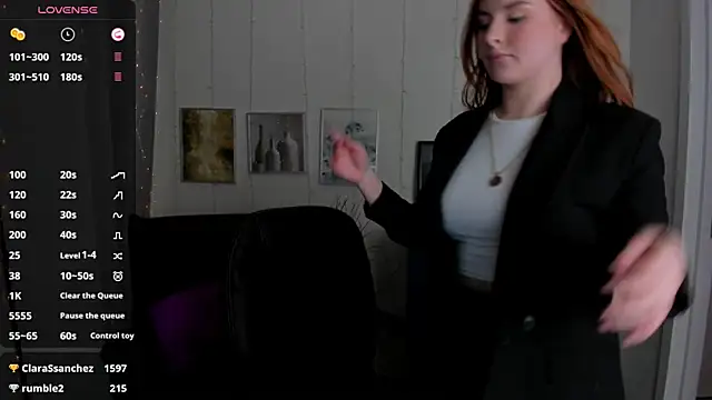 BellaTorne  online show from 30, 1, 2025