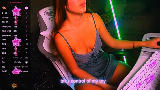 ReggieMeow online show from 4, 2, 2025