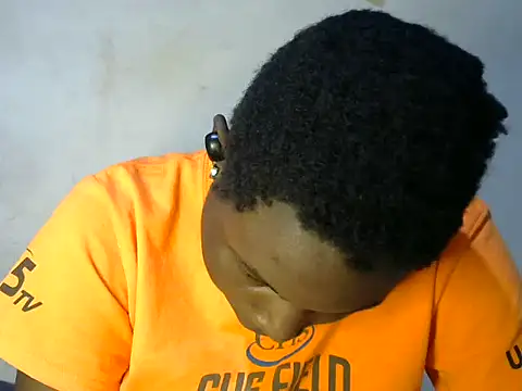 Snapshot of Fine_baby0001 chatting on 1, 10, 2025 Fine baby0001 online show from 1, 10, 2025