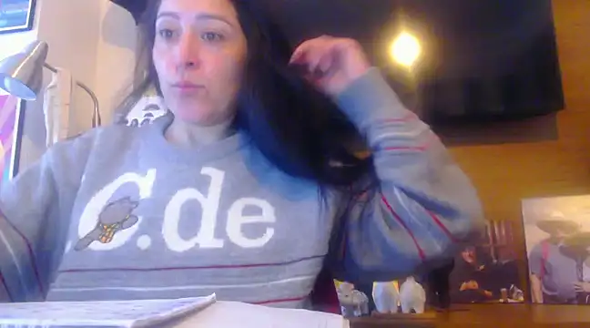 Snapshot of naughthyany16 chatting on 17, 1, 2025 naughthyany16 online show from 17, 1, 2025