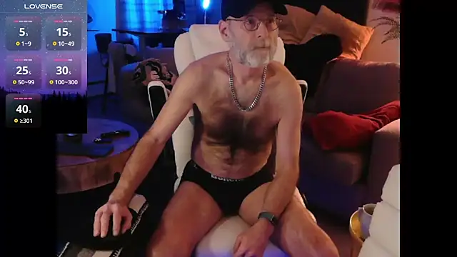 Towndude123 online show from 8, 2, 2025