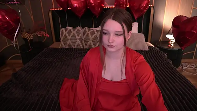 MagicPeachh  online show from 6, 2, 2026