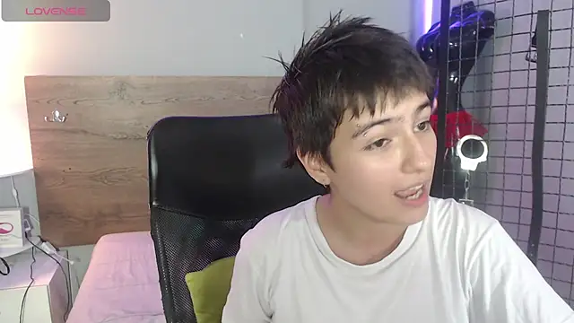 Snapshot of Bryce_Evans chatting on 17, 12, 2024 Bryce Evans online show from 17, 12, 2024