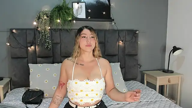 LilithSmith  online show from 27, 9, 2025