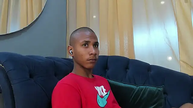 Snapshot of Ethan_Fox11 chatting on 14, 1, 2025 Ethan Fox11 online show from 14, 1, 2025